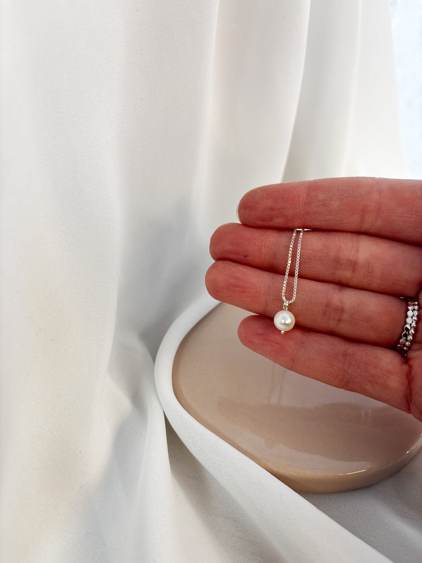 PÄRLA kaulakoru pyöreä