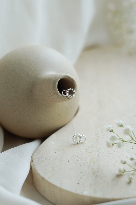 BUBBEL DUO minimalistiset rengaskorvakorut